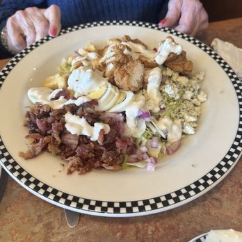 Black Bear Diner Murrieta - Crispy Chicken Cobb Salad (avocado on the side) - American Near Me - Murrieta, California