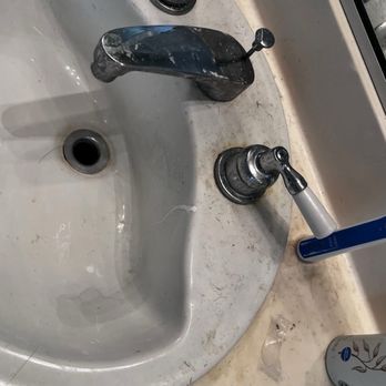 Aroma Cleaning Services - Bathroom before - Home Cleaning Near Me - Rancho Cucamonga, California Aroma Cleaning Services - Bathroom before - Home Cleaning Near Me - Rancho Cucamonga, California