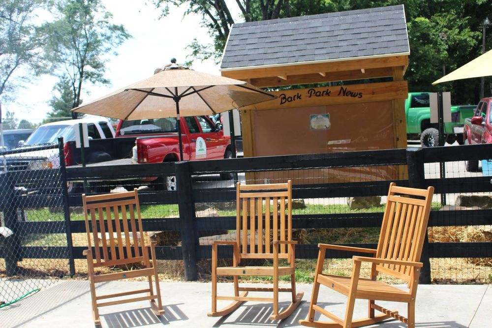 BOURBON CITY BARK PARK Updated October 2024 31 Photos 671 Loretto