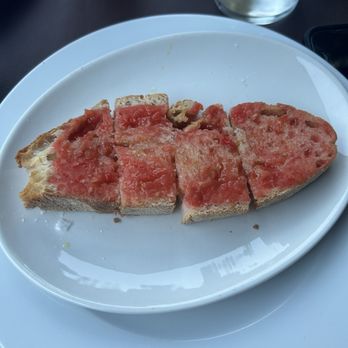 La Gambeta - Tomato bread - Mediterranean Near Me - Barcelona, B La Gambeta - Tomato bread - Mediterranean Near Me - Barcelona, B