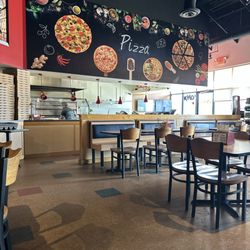Sal's  Murfreesboro - Seating and pick up