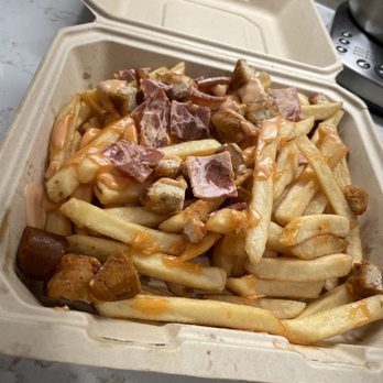 Underdog - Triple threat loaded fries - Hot Dogs Near Me - San Diego, California Underdog - Triple threat loaded fries - Hot Dogs Near Me - San Diego, California