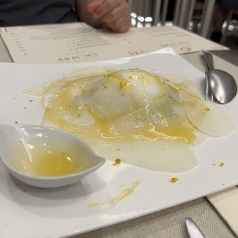 Osteria de' Cicalini - Pear and Burrata with a honey drizzle - Italian Near Me - Florence, FI Osteria de' Cicalini - Pear and Burrata with a honey drizzle - Italian Near Me - Florence, FI