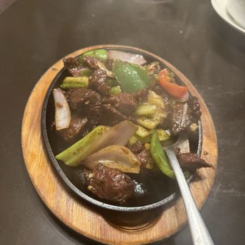 JM Seafood Restaurant - Sizzling Beef w/ Black Pepper Sauce - Seafood Near Me - Chicago, Illinois