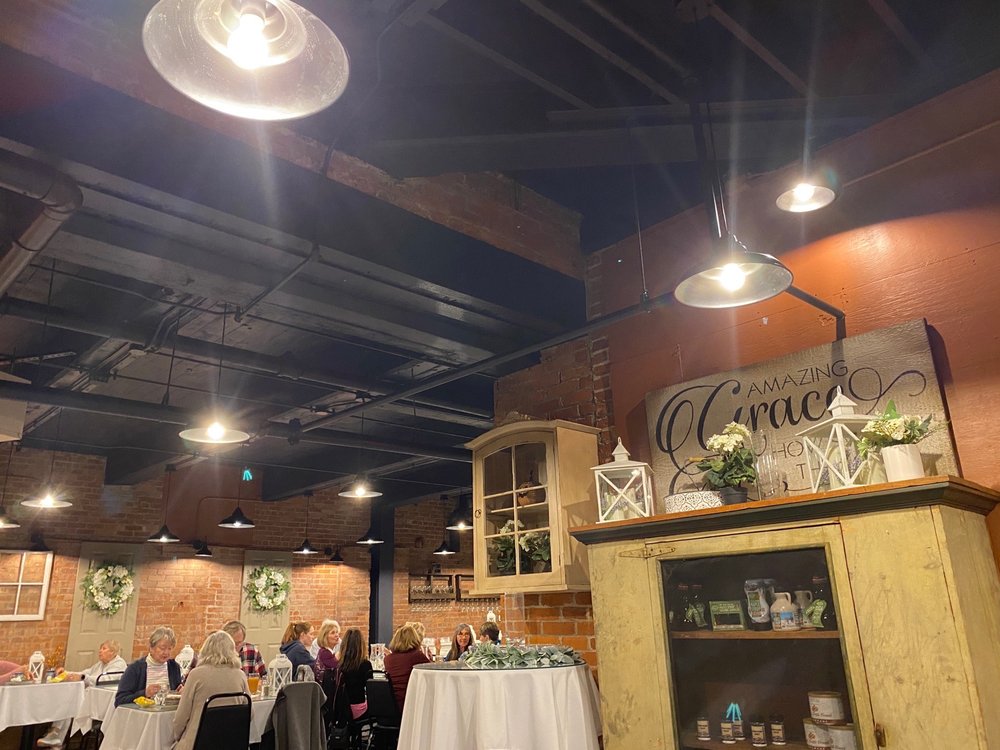 The Bubble Mug Cafe at Pottery Cellar, Westfield Roadtrippers