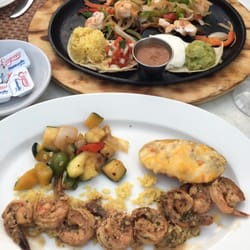 Pacos Tacos