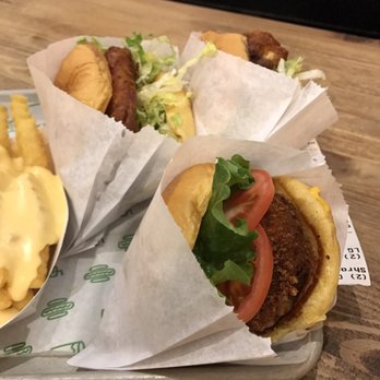 Shake Shack Dumbo - Burgers Near Me - Brooklyn, New York Shake Shack Dumbo - Burgers Near Me - Brooklyn, New York