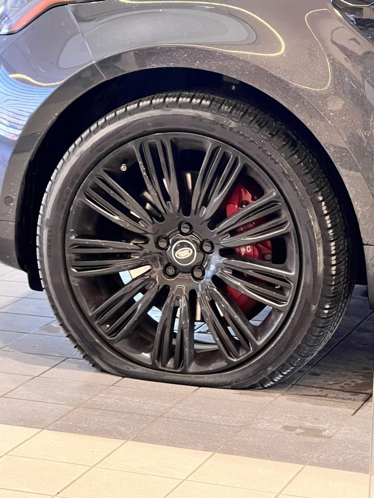 JAGUAR LAND ROVER MINNEAPOLIS Updated August 2024 13 Photos & 47