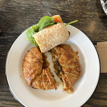SmallPie - Chorizo and potato hand pie Herbed chicken hand pie Mushroom ranch melt - Cafes Near Me - Milwaukee, Wisconsin SmallPie - Chorizo and potato hand pie Herbed chicken hand pie Mushroom ranch melt - Cafes Near Me - Milwaukee, Wisconsin