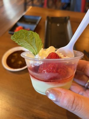 NINNIKU RAMEN IZAKAYA by null