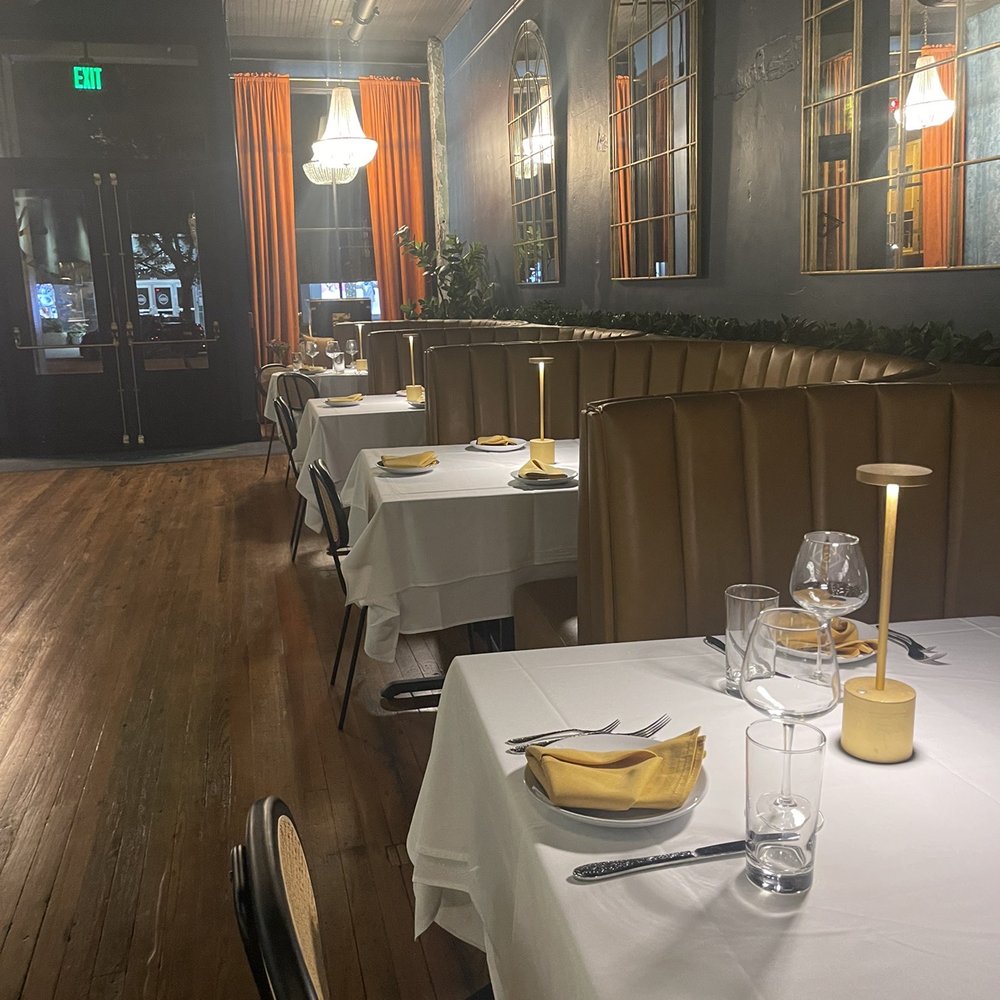 Smoked - Another dinning room - Seafood Near Me - Columbia, South Carolina Smoked - Another dinning room - Seafood Near Me - Columbia, South Carolina