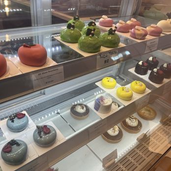 AnnTremet Sono Cafe - Dessert case - Cafes Near Me - Norwalk, Connecticut AnnTremet Sono Cafe - Dessert case - Cafes Near Me - Norwalk, Connecticut