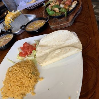 El Leoncito - Titusville - CHICKEN FAJITA QUESADILLA - Mexican Near Me - Titusville, Florida