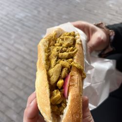 Tjin's Toko - Chicken curry sandwich