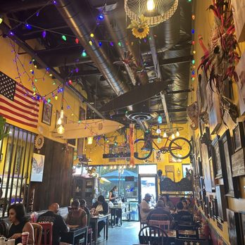 Violet Rooster - Inside - Breakfast & Brunch Near Me - Chino Hills, California Violet Rooster - Inside - Breakfast & Brunch Near Me - Chino Hills, California