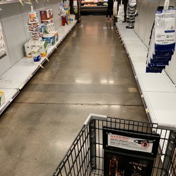 Ralphs - a shopping cart in a grocery store aisle - Grocery Near Me - Culver City, California