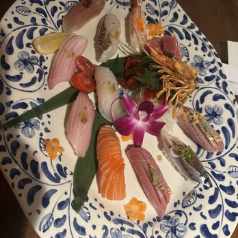 Te- Buru - Premium Assorted Nigiri - Sushi Bars Near Me - Long Beach, California Te- Buru - Premium Assorted Nigiri - Sushi Bars Near Me - Long Beach, California
