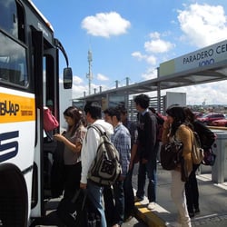Sistema de Transporte Universitario Lobobús, Estación Central