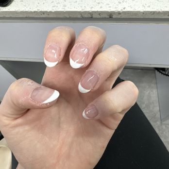 Elegant Nails On Wells - Nail Salons Near Me - Chicago, Illinois Elegant Nails On Wells - Nail Salons Near Me - Chicago, Illinois