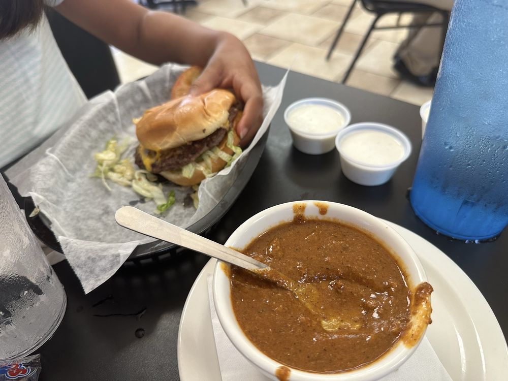 Food from Ron’s Hamburger & Chili