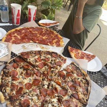 Burattino Brick Oven Pizza - Pizza Near Me - Carson, California