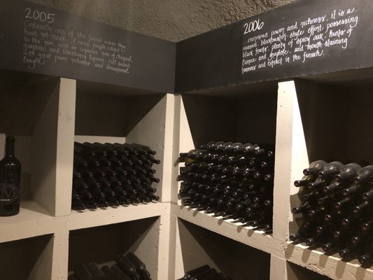 Merus Wines by null