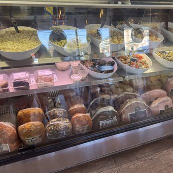 Bara's Deli - Delis Near Me - San Leandro, California