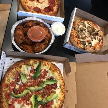 Big Bob's Best Pizza - Kid's Pepperoni. Kid's Mushroom and Sausage. Wings. Small Tuscany. - Pizza Near Me - Oceanside, California Big Bob's Best Pizza - Kid's Pepperoni. Kid's Mushroom and Sausage. Wings. Small Tuscany. - Pizza Near Me - Oceanside, California