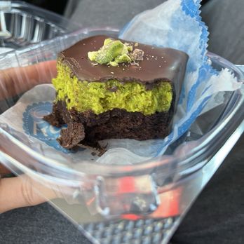 Freed's Dessert Shop - DUBAI Chocolate brownie Yummy - Desserts Near Me - Las Vegas, Nevada Freed's Dessert Shop - DUBAI Chocolate brownie Yummy - Desserts Near Me - Las Vegas, Nevada