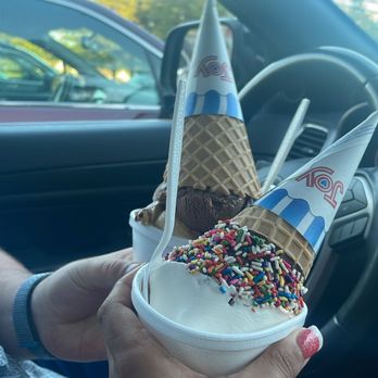 L'il Rhody Ice Cream - Ice Cream & Frozen Yogurt Near Me - West Warwick, Rhode Island L'il Rhody Ice Cream - Ice Cream & Frozen Yogurt Near Me - West Warwick, Rhode Island
