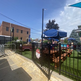 The Yard on 3rd - Seating area - Food Trucks Near Me - Willoughby, Ohio The Yard on 3rd - Seating area - Food Trucks Near Me - Willoughby, Ohio