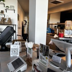 Hummus Republic - The counter to pay your food.