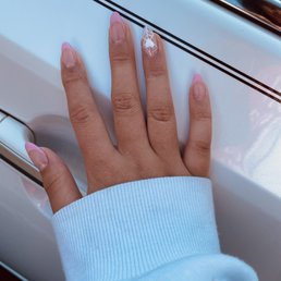 Beautiful gel X nails! Highly recommend.