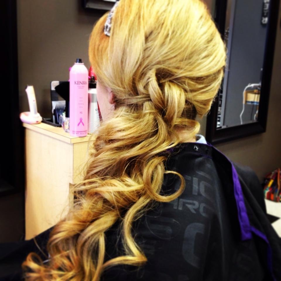 BLISS! 66 SALON Updated August 2024 12 Photos 568 Winfield Dunn