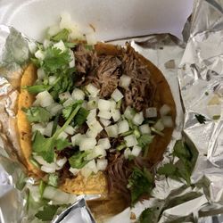 Cachis Tacos - Barbacoa Tacos