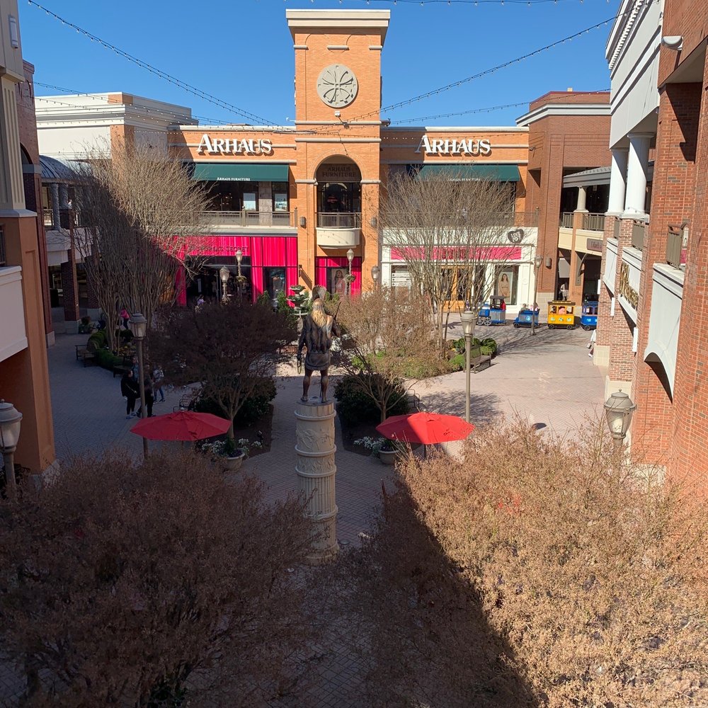 Short Pump Town Center - Shopping Centers Near Me - Richmond, Virginia
