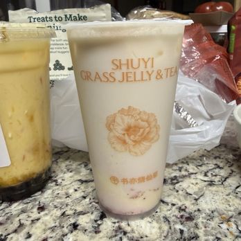 Shuyi - Strawberry mochi oolong tea with oatmilk - Bubble Tea Near Me - Columbia, Maryland