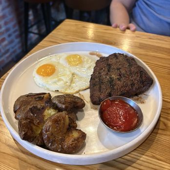 Batch Local Kitchen: Fort Lauderdale - Steak & Eggs - American Near Me - Fort Lauderdale, Florida Batch Local Kitchen: Fort Lauderdale - Steak & Eggs - American Near Me - Fort Lauderdale, Florida