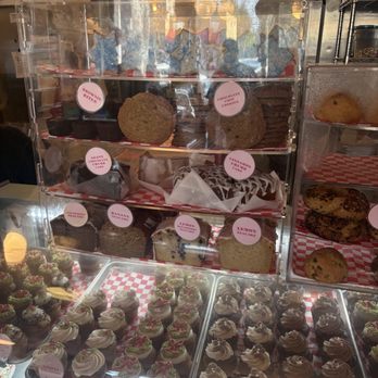 Erin McKenna's Bakery - Bakeries Near Me - Los Angeles, California Erin McKenna's Bakery - Bakeries Near Me - Los Angeles, California