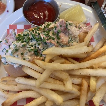 Found Oyster - Lobster Roll with the Devil's favorite Fries - Seafood Near Me - Los Angeles, California