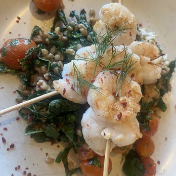 True Food Kitchen - Shrimp with farro - Vegetarian Near Me - Pasadena, California True Food Kitchen - Shrimp with farro - Vegetarian Near Me - Pasadena, California
