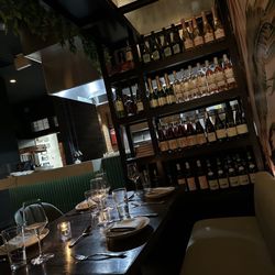 Little Blackbird - Dining/Kitchen
