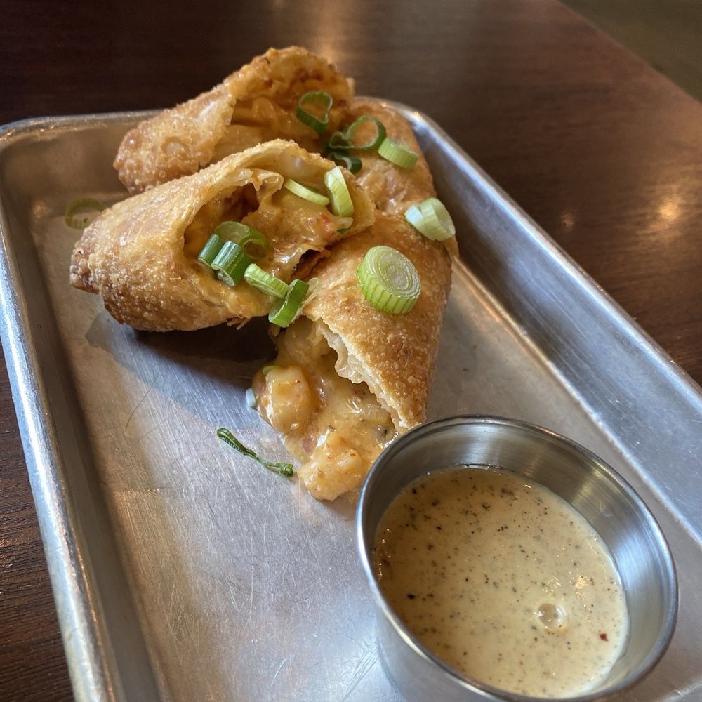 Venice Kitchen - Egg Crawfish Rolls - Pizza Near Me - Memphis, Tennessee Venice Kitchen - Egg Crawfish Rolls - Pizza Near Me - Memphis, Tennessee