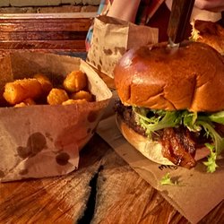 The Brew Inn - Blue Cheeseburger