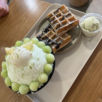 Heybings - Melon lime bingsu - Desserts Near Me - Costa Mesa, California