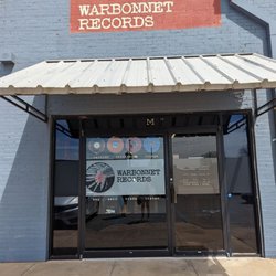 Warbonnet Records - The cool starts with the outside