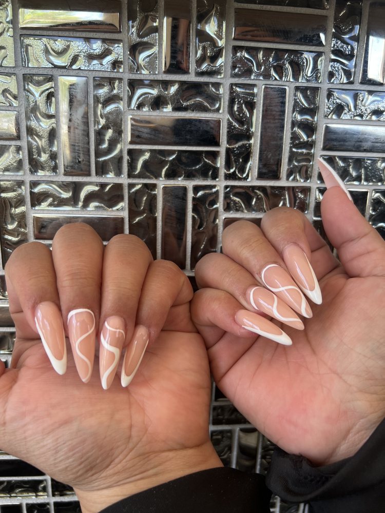 THE LOUNGE NAIL SPA 444 Photos & 437 Reviews 6001 Shellmound St