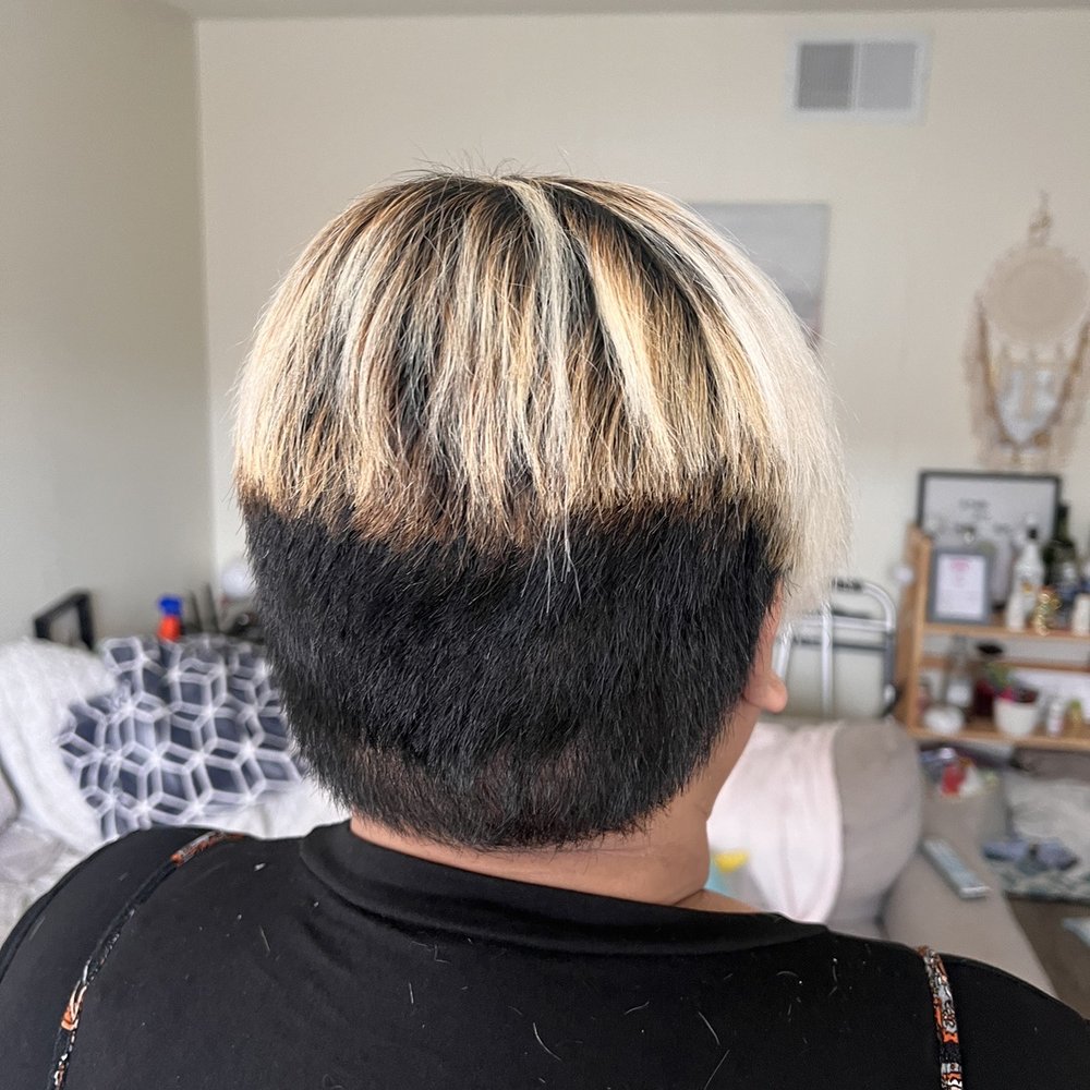 Supercuts - Wtf is this?? Did I asked for a bowl cut? - Hair Salons Near Me - Atwater, California