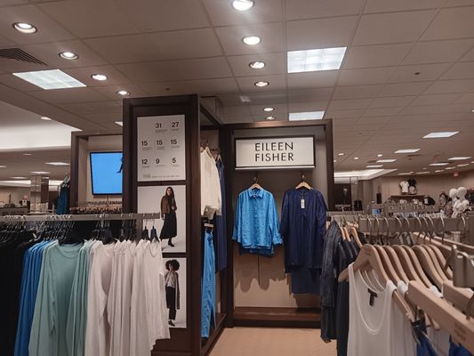 Dillard's by null