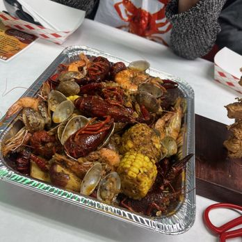 SON'S Cajun Spot - Cajun/Creole Near Me - Carson, California